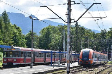 ZAKOPANE, POLAND - 15 Ağustos 2019 'da Polonya' nın Zakopane kentindeki tren istasyonu.