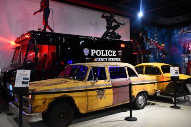 4 Temmuz 2023 'te Branson, Missouri' deki Ünlüler Araba Müzesi 'nde görüldü..