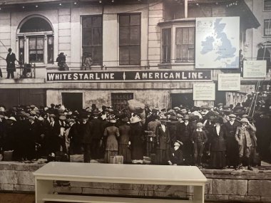 4 Temmuz 2023 'te Branson, Missouri' deki Titanik Müzesi Cazibesi.