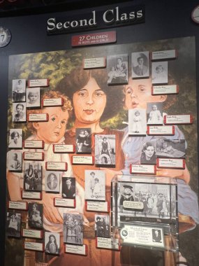 4 Temmuz 2023 'te Branson, Missouri' deki Titanik Müzesi Cazibesi.