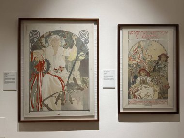 PRAG, CZECH CUBLIC - 8 Temmuz 2022 'de Çek Cumhuriyeti' nin Prag kentinde Mucha Müzesi.