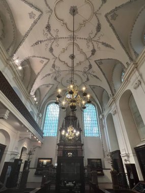 PRAG, CZECH Cumhuriyet - 7 Temmuz 2022 'de Çek Cumhuriyeti' nin Prag kentinde görülen Klausen Sinagogu.