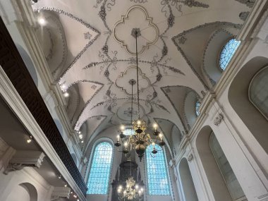 PRAG, CZECH Cumhuriyet - 7 Temmuz 2022 'de Çek Cumhuriyeti' nin Prag kentinde görülen Klausen Sinagogu.