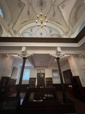 PRAG, CZECH Cumhuriyet - 7 Temmuz 2022 'de Çek Cumhuriyeti' nin Prag kentinde görülen Klausen Sinagogu.