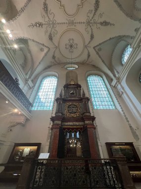 PRAG, CZECH Cumhuriyet - 7 Temmuz 2022 'de Çek Cumhuriyeti' nin Prag kentinde görülen Klausen Sinagogu.