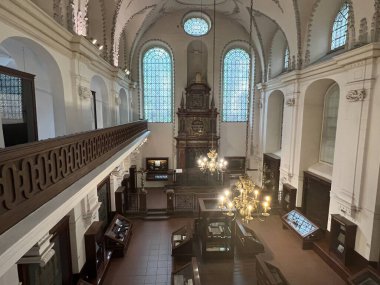 PRAG, CZECH Cumhuriyet - 7 Temmuz 2022 'de Çek Cumhuriyeti' nin Prag kentinde görülen Klausen Sinagogu.