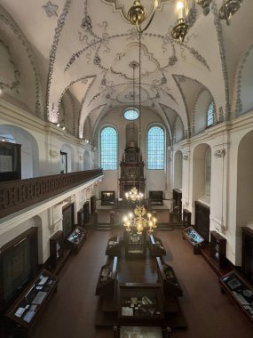 PRAG, CZECH Cumhuriyet - 7 Temmuz 2022 'de Çek Cumhuriyeti' nin Prag kentinde görülen Klausen Sinagogu.