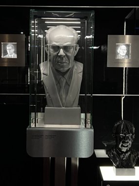 PRAG, CZECH REPUBLIC - 7 Temmuz 2022 'de Çek Cumhuriyeti Prag' da Yeni Ulusal Müze.