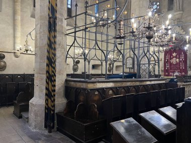 PRAG, CZECH Cumhuriyet - 7 Temmuz 2022 'de görüldüğü üzere Prag, Çek Cumhuriyeti' nde Eski-Yeni Sinagog.