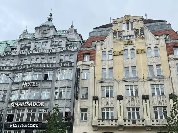 PRAG, CZECH CUBLIC - 9 Temmuz 2022 'de Çek Cumhuriyeti' nin Prag kentinde görüldü..