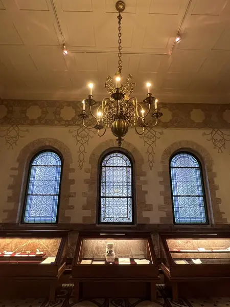 PRAG, CZECH Cumhuriyet - 7 Temmuz 2022 'de Çek Cumhuriyeti Prag' daki Yahudi Seremoni Salonu.