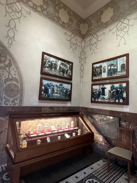 PRAG, CZECH Cumhuriyet - 7 Temmuz 2022 'de Çek Cumhuriyeti Prag' daki Yahudi Seremoni Salonu.