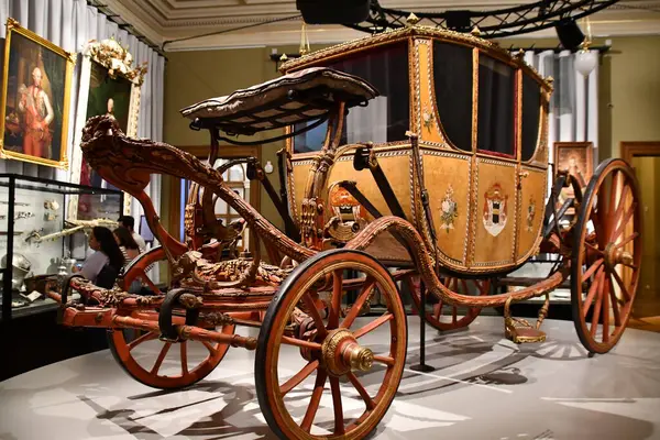 PRAG, CZECH Cumhuriyet - 7 Temmuz 2022 'de Çek Cumhuriyeti Prag' daki Ulusal Müze.