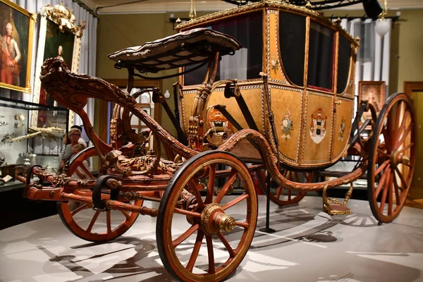 PRAG, CZECH Cumhuriyet - 7 Temmuz 2022 'de Çek Cumhuriyeti Prag' daki Ulusal Müze.