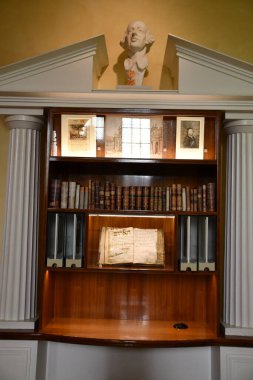 PRAG, CZECH Cumhuriyet - 8 Temmuz 2022 'de Çek Cumhuriyeti' nin Prag kentinde Maisel Sinagogu.