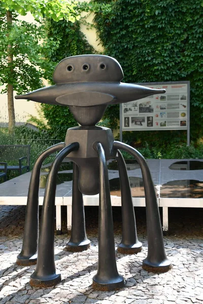 PRAG, CZECH REPUBLIC - 8 Temmuz 2022 'de Çek Cumhuriyeti' nin Prag kentindeki Naprstek Asya, Afrika ve Amerikan Kültürleri Müzesi.