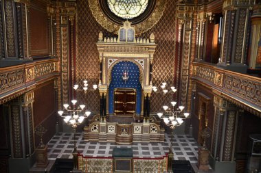 PRAG, CZECH REPUBLIC - 8 Temmuz 2022 'de Çek Cumhuriyeti Prag' da İspanyol Sinagogu.