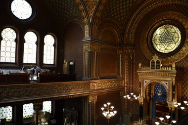 PRAG, CZECH REPUBLIC - 8 Temmuz 2022 'de Çek Cumhuriyeti Prag' da İspanyol Sinagogu.