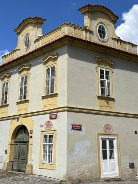 PRAG, CZECH CUBLIC - 9 Temmuz 2022 'de Çek Cumhuriyeti' nin Prag kentinde görüldü..