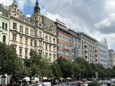 PRAG, CZECH CUBLIC - 9 Temmuz 2022 'de Çek Cumhuriyeti' nin Prag kentinde görüldü..