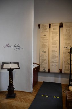 PRAG, CZECH CUBLIC - 8 Temmuz 2022 'de Çek Cumhuriyeti Prag' daki Bedrich Smetana Müzesi.