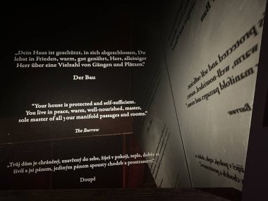 PRAG, CZECH Cumhuriyet - 8 Temmuz 2022 'de Çek Cumhuriyeti Prag' daki Franz Kafka Müzesi.