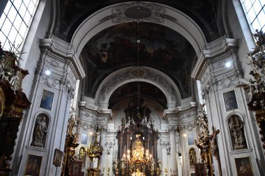 PRAG, CZECH CUBLIC - 8 Temmuz 2022 'de Çek Cumhuriyeti Prag' daki St Clements Katedrali.