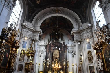 PRAG, CZECH CUBLIC - 8 Temmuz 2022 'de Çek Cumhuriyeti Prag' daki St Clements Katedrali.