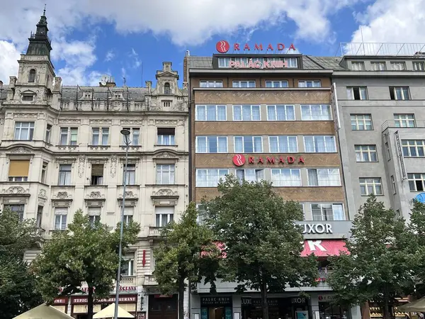 PRAG, CZECH CUBLIC - 9 Temmuz 2022 'de Çek Cumhuriyeti' nin Prag kentinde görüldü..