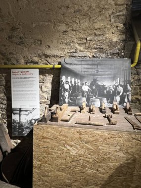 PRAG, CZECH CUBLIC - 9 Temmuz 2022 'de Çek Cumhuriyeti Prag' daki Bira Müzesi.