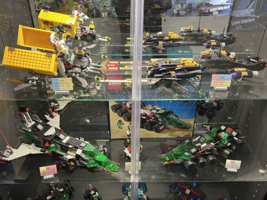 PRAG, CZECH CUBLIC - 9 Temmuz 2022 'de Çek Cumhuriyeti Prag' daki Lego Müzesi.