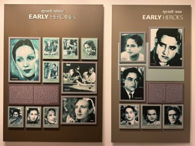 MUMBAI, INDIA - 21 Şubat 2024 'te Hindistan' ın başkenti Mumbai 'deki Hint Sineması Ulusal Müzesi' nde sergilenen Sinema.