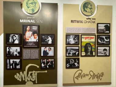 MUMBAI, INDIA - 21 Şubat 2024 'te Hindistan' ın başkenti Mumbai 'deki Hint Sineması Ulusal Müzesi' nde sergilenen Sinema.