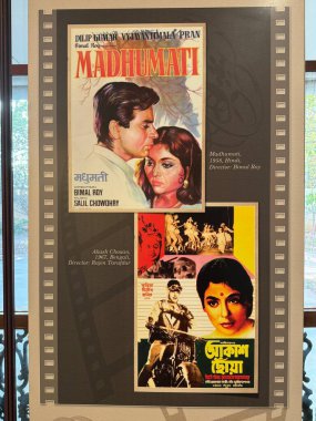 MUMBAI, INDIA - 21 Şubat 2024 'te Hindistan' ın Mumbai kentindeki Hint Sineması Ulusal Müzesi 'nde gösterilen Hint Sinemasının Zaman Çizelgesi.