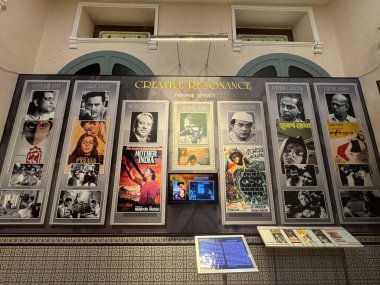 MUMBAI, INDIA - 21 Şubat 2024 'te Hindistan' ın Mumbai kentindeki Ulusal Hint Sineması Müzesinde sergi.