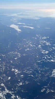 ABD 'de New York' un hava görüntüsü, kışın bir uçaktan.