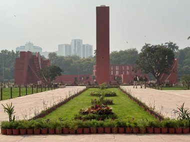 DELHI, Hindistan - 19 Şubat 2023 'te Hindistan' ın Delhi kentindeki Jantar Mantar Gözlemevi 'nde görüldü..