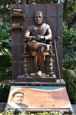 DELHI, INDIA - 18 Şubat 2024: Bipin Chandra Pal heykeli 18 Şubat 2024 'te Hindistan, Delhi' deki Shaheedi Park 'ta görüldü..