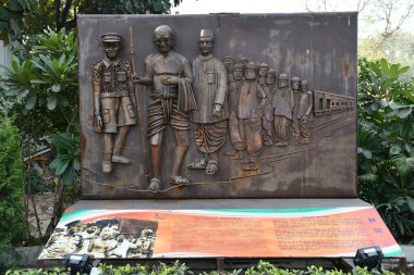 DELHI, INDIA - 18 Şubat: Champaran Satyagrah heykeli 18 Şubat 2024 'te Hindistan, Delhi' deki Shaheedi Park 'ta görüldü..