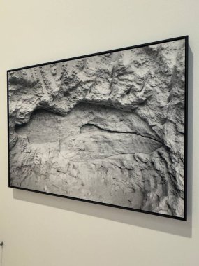 NEW YORK NY - 14 Ocak 2024 'te New York' taki Whitney Sanat Müzesi 'nde sergi.