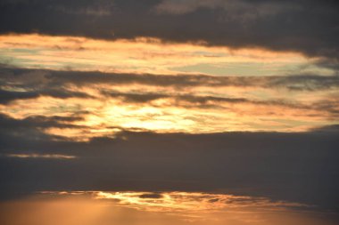 Türk ve Caicos Adalarındaki Providenciales kıyılarında gün batımı