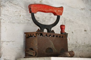 PROVIDENCIALES, TCI - 18 Nisan 2024 'te, Providenciales, Turks ve Caicos Adaları' ndaki Cheshire Hall Plantasyonundaki Köle Kulübesi.