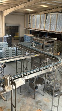 PROVIDENCIALES, TCI - 18 Nisan 2024 'te Providenciales, Turks ve Caicos Adaları' ndaki Türkler Bira Fabrikası.