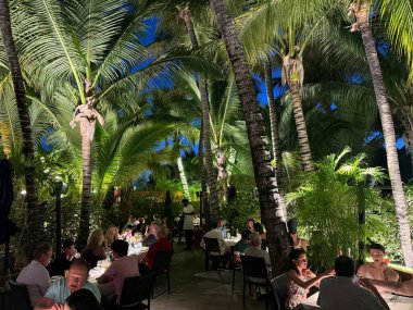 PROVIDENCIALES, TURKS & CAICOS - 18 APR: Providenciales 'teki Coco Bistro Restoranı, Türkler ve Caicos Adaları, 18 Nisan 2024' te görüldüğü gibi.