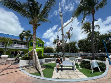 PROVIDENCIALES, TCI - APR 18: Providenciales 'teki Call Resort & Shops, Turks ve Caicos Adaları, 18 Nisan 2024' te görüldüğü gibi.