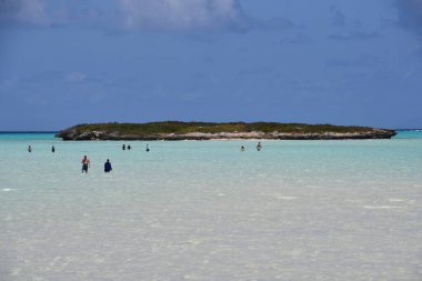 MIDDLE CAICOS, TURKS & CAICOS Adaları - 20 Nisan 2024 'te görüldüğü üzere, Turks ve Caicos Adaları' ndaki Middle Caicos 'taki Bambarra Plajı.