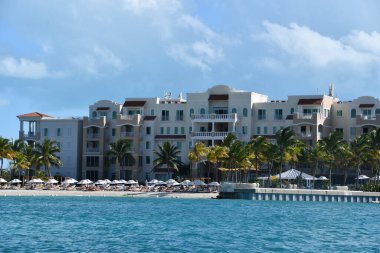 Providenciales 'ten Turks & Caicos Adaları' ndaki Kuzey Caicos Feribotu 'na