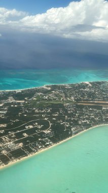 Karayip Adaları 'nın bir uçaktan havadan görünüşü