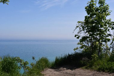 Ontario, Kanada 'daki Toronto yakınlarındaki Scarborough Kayalıkları' ndaki Bluffers Park 'ta.