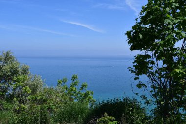Ontario, Kanada 'daki Toronto yakınlarındaki Scarborough Kayalıkları' ndaki Bluffers Park 'ta.